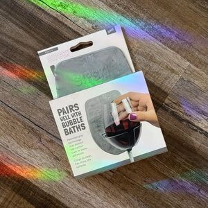 Gray Bath Wine Holder